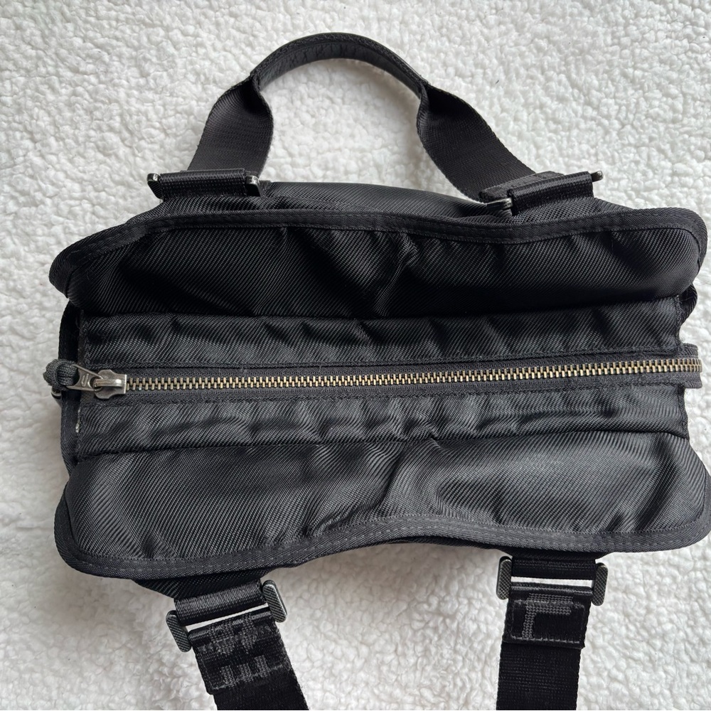 Diesel Vintage Y2K Black Logo Nylon Shoulder Bag with Leather Handles - Picture 5 of 6